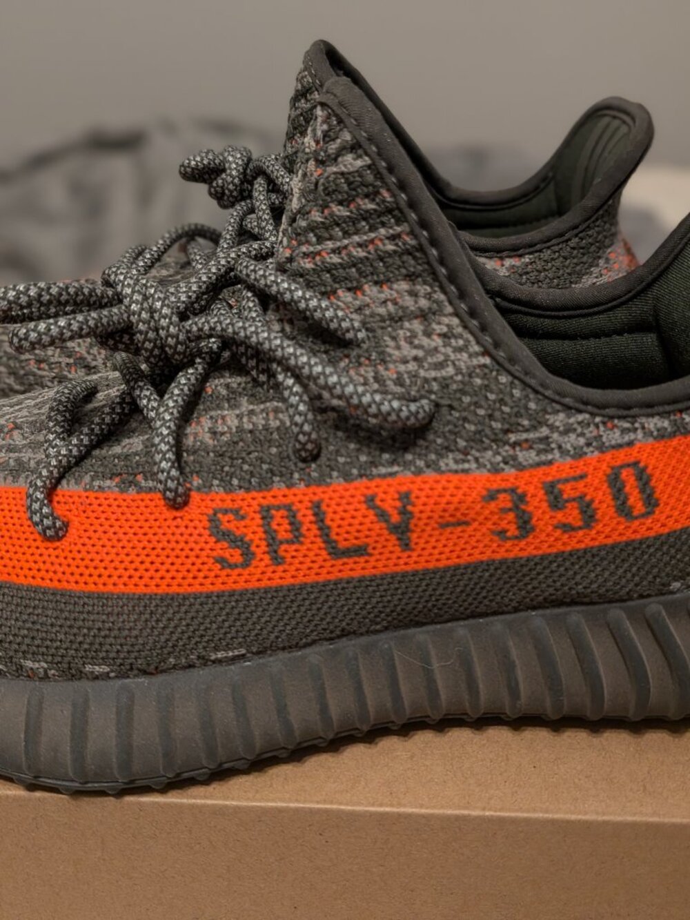 Adidas Yeezy Boost 350 V2 "Carbon Beluga" Men's Fashion Sneakers